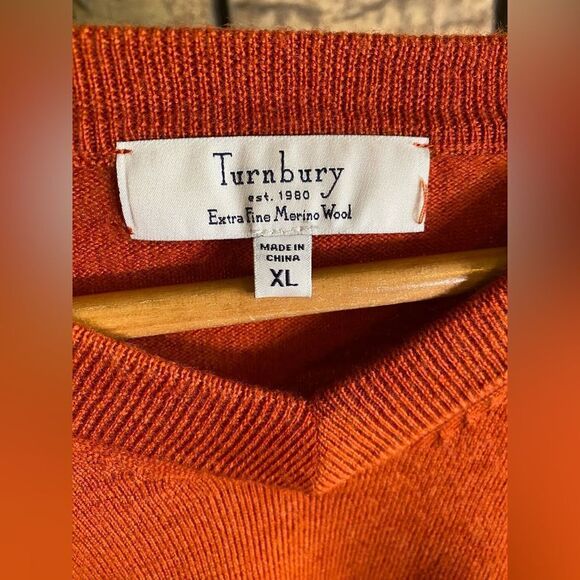 Turnbury vneck sweater - Picture 4 of 5